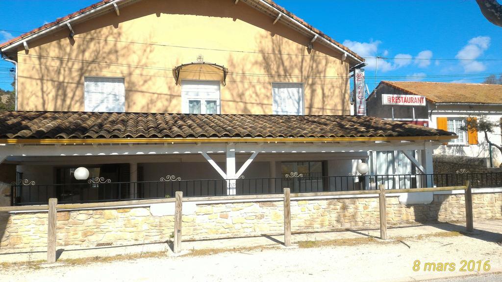 Chez Cecile Hotel Mornas Ngoại thất bức ảnh