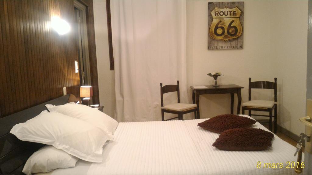 Chez Cecile Hotel Mornas Ngoại thất bức ảnh