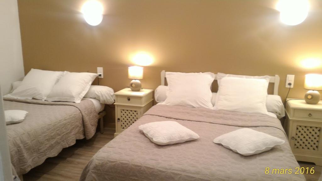 Chez Cecile Hotel Mornas Ngoại thất bức ảnh