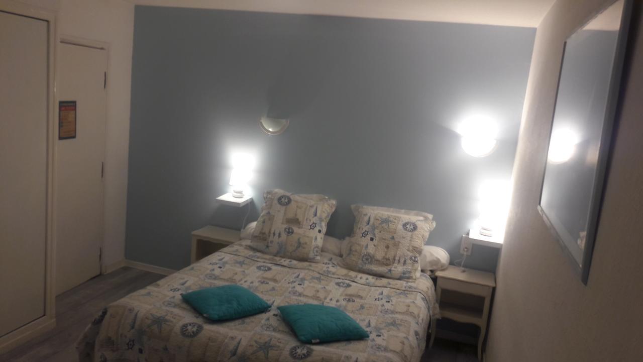Chez Cecile Hotel Mornas Ngoại thất bức ảnh